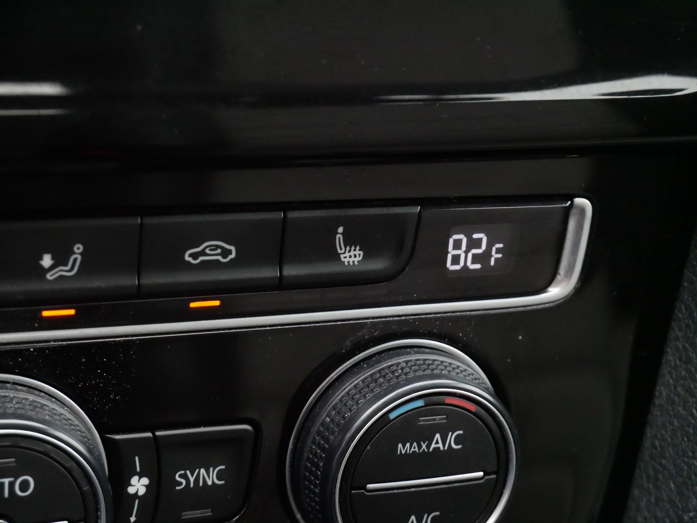 Used 2015 Volkswagen Golf TDI SEL image 26