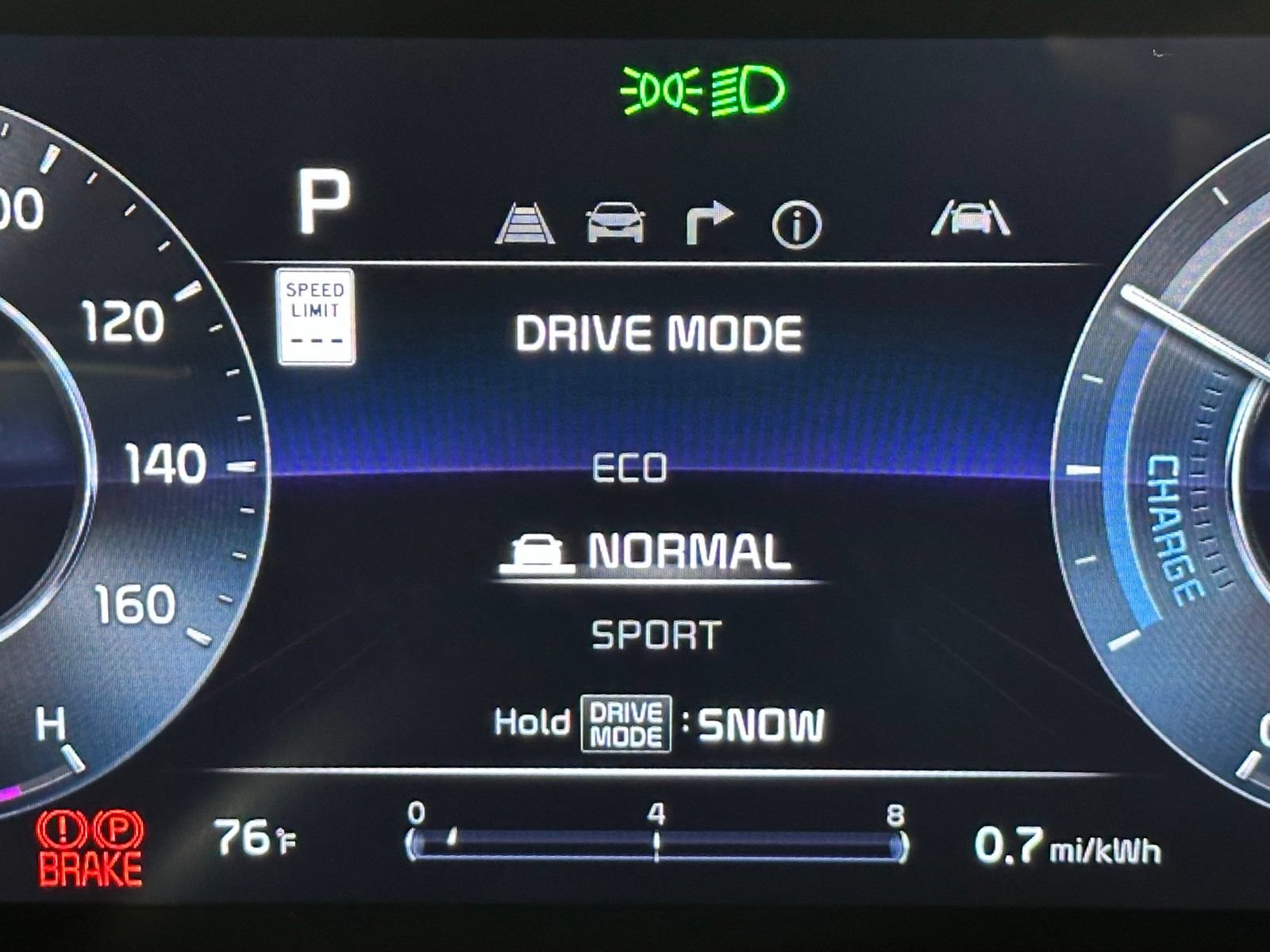Used 2025 Kia Niro Wind w/ Wind Preserve Package FWD image 12