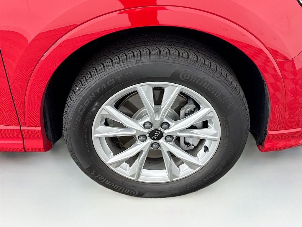 Certified 2025 Audi Q3 2.0T Premium Plus w/ Premium Plus Package image 30