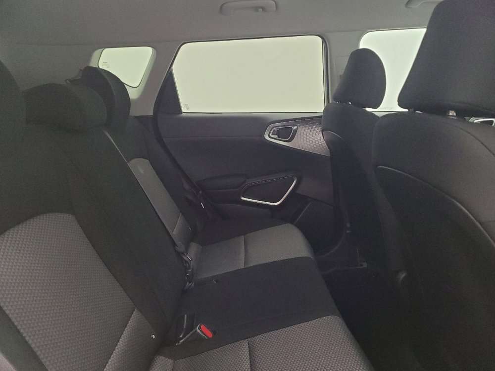 Used 2024 Kia Soul LX w/ Option Group 015 image 19