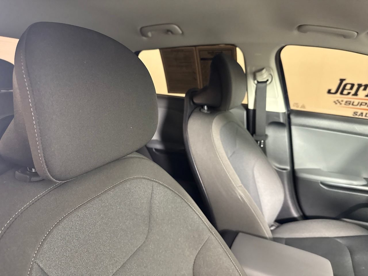 Used 2025 Kia K4 FWD image 26