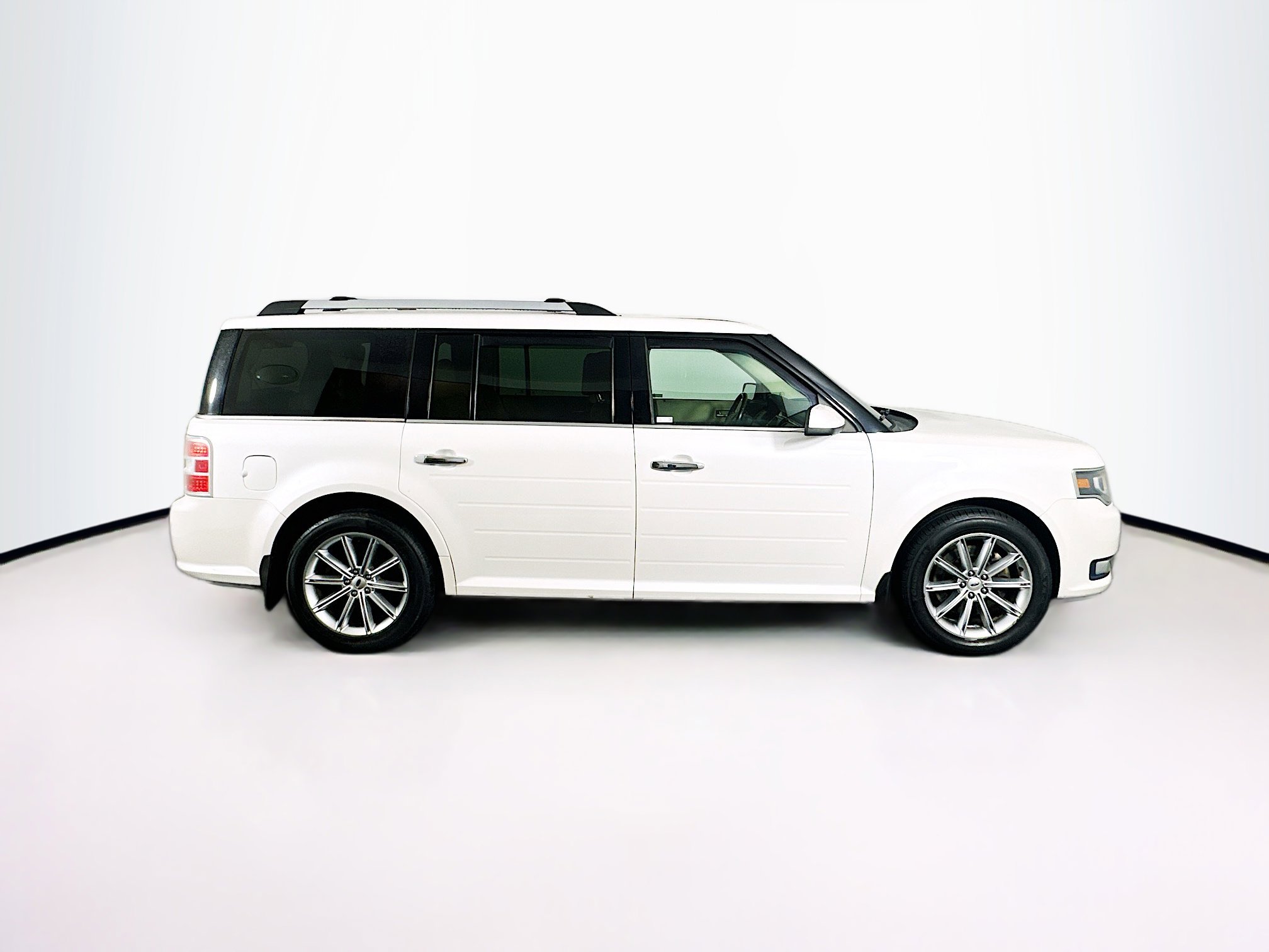 Used 2014 Ford Flex Limited w/ Class III Trailer Tow Package image 10