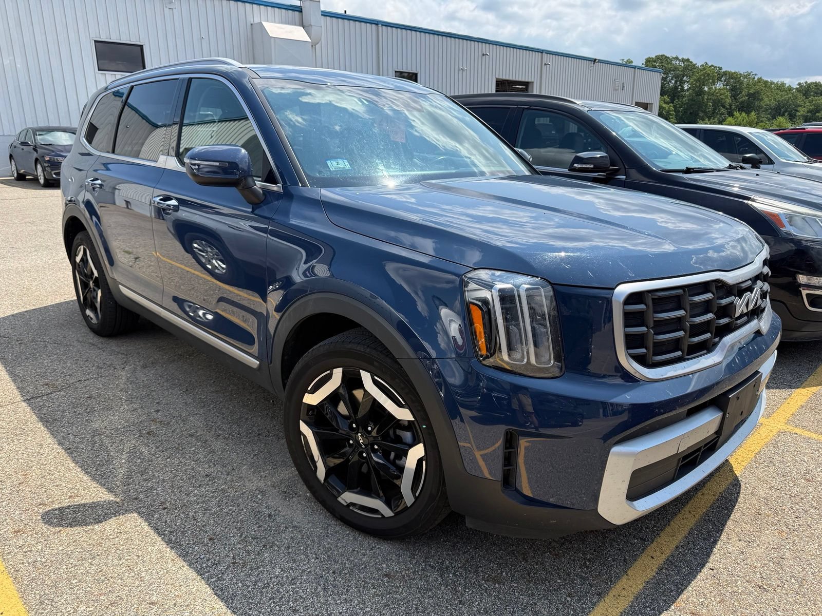 Used 2025 Kia Telluride S