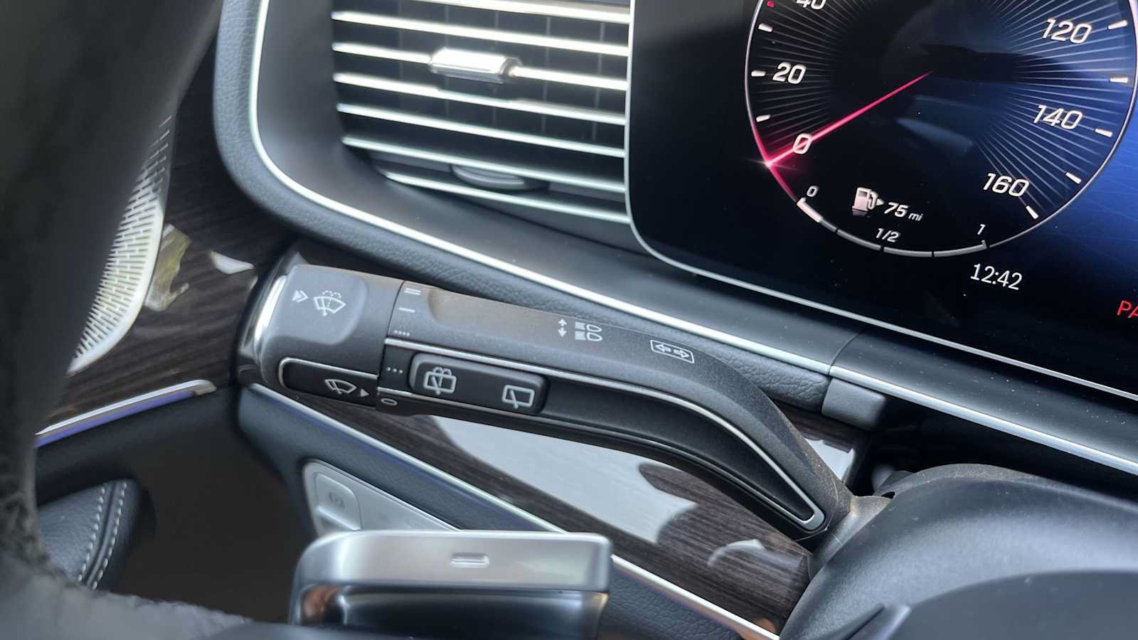 New 2026 Mercedes-Benz GLE 450 4MATIC image 42