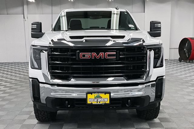 Used 2024 GMC Sierra 2500 Pro w/ Convenience Package AWD/4WD image 4