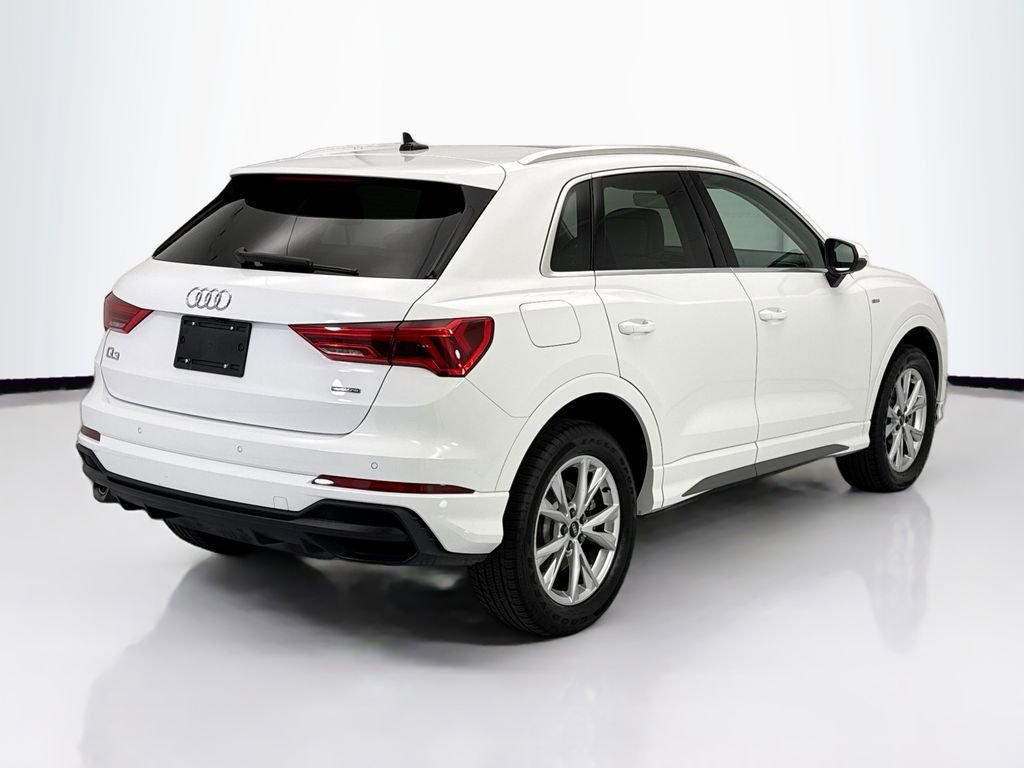 Used 2024 Audi Q3 2.0T Premium AWD/4WD image 5