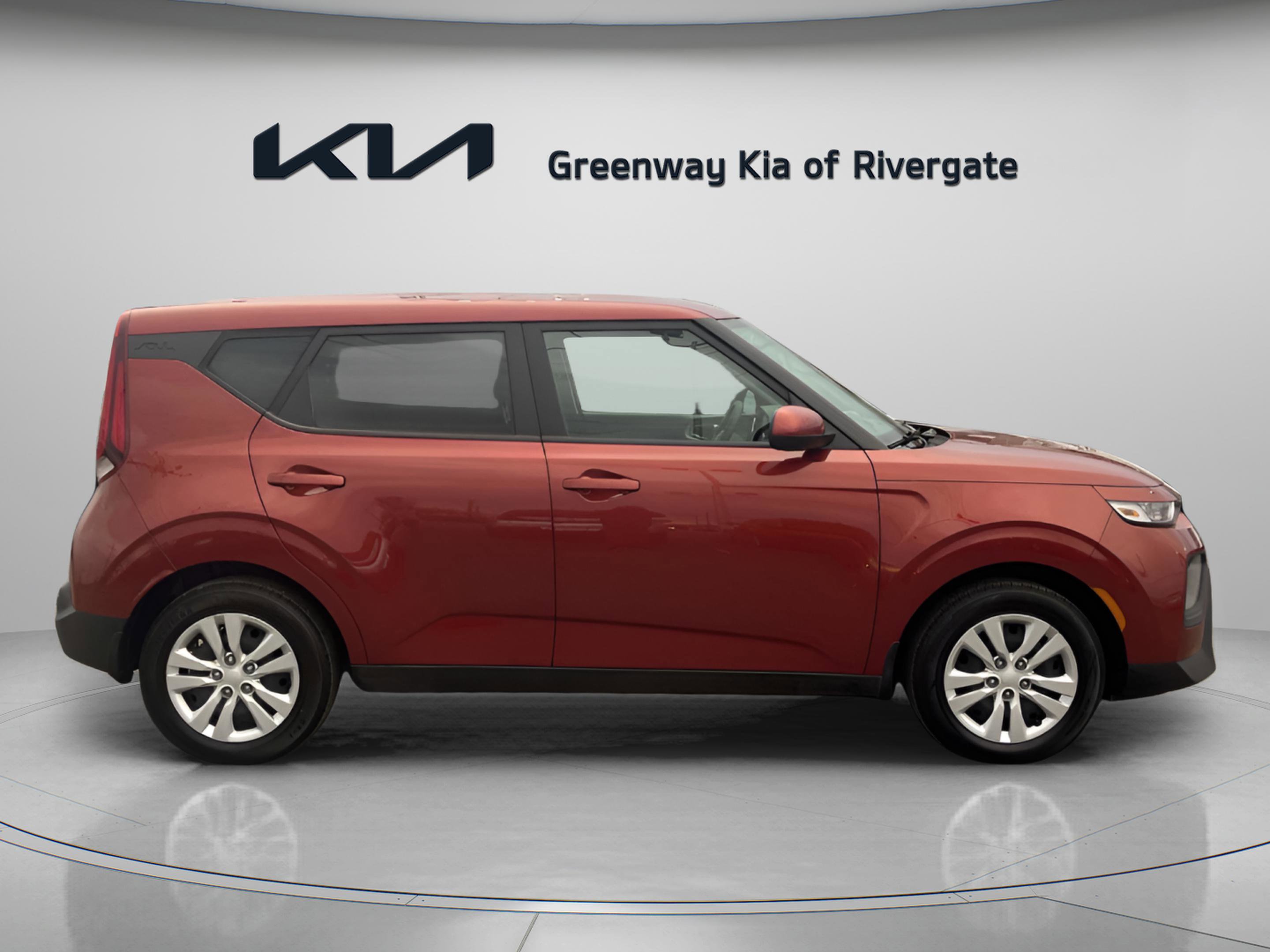 Used 2022 Kia Soul LX image 8