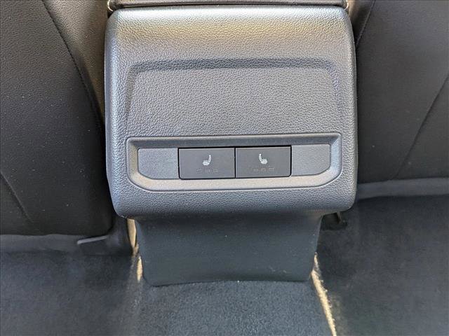 Used 2020 Volkswagen Jetta SEL Premium image 18