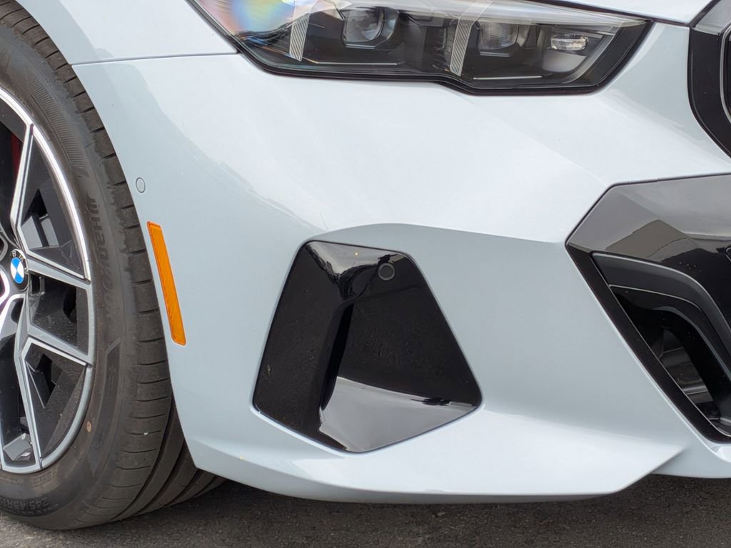 New 2025 BMW i5 M60 image 24