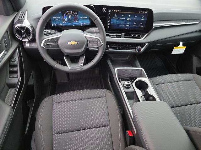 New 2026 Chevrolet Equinox LT image 3