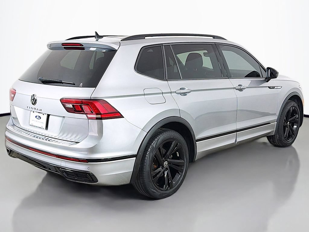 Used 2023 Volkswagen Tiguan SE R-Line FWD image 13