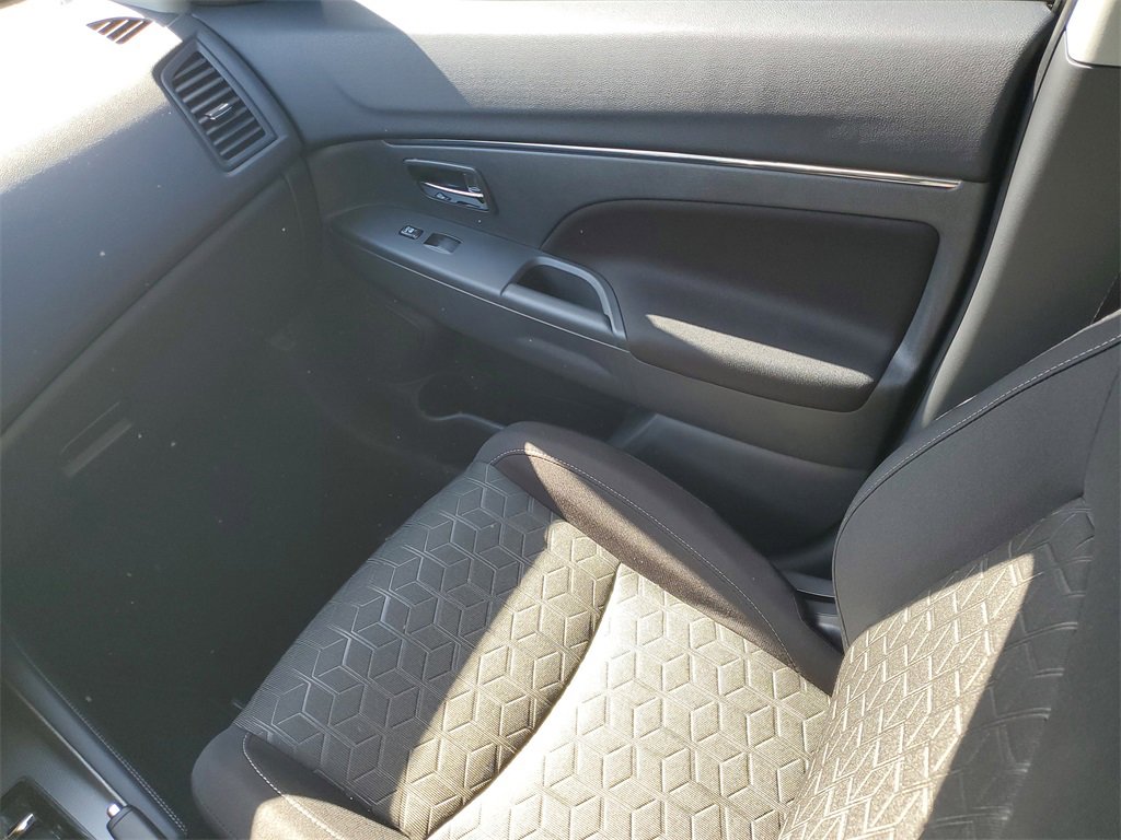 New 2025 Mitsubishi Outlander Sport ES image 10