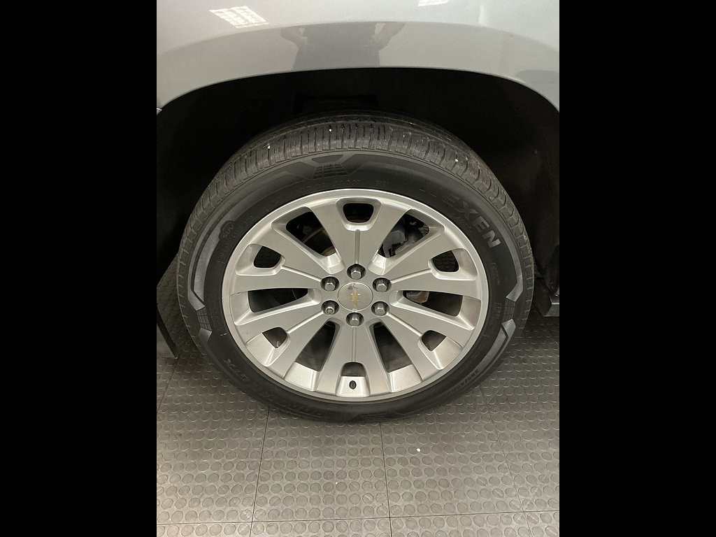 Used 2018 Chevrolet Suburban Premier AWD/4WD image 48