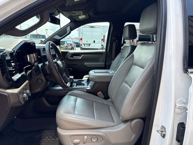 Used 2022 Chevrolet Silverado 1500 LTZ AWD/4WD image 9