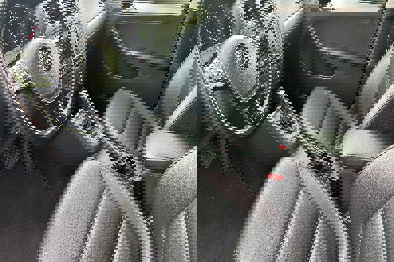 Used 2017 Volkswagen Jetta SE image 11