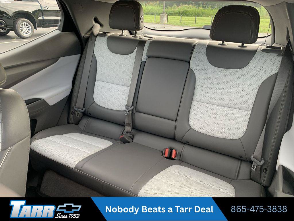 Used 2022 Chevrolet Bolt EUV Premier w/ Super Cruise Package FWD image 23