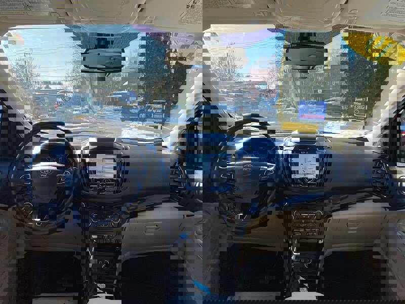 Used 2019 Ford Escape Titanium image 19