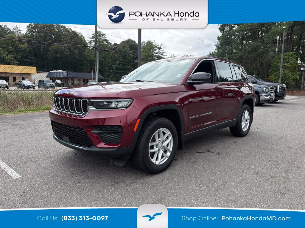 Used 2025 Jeep Grand Cherokee Laredo X w/ Luxury Tech Group I AWD/4WD image 1