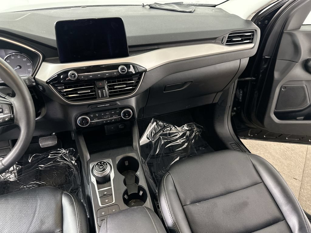 Used 2022 Ford Escape SEL FWD image 18