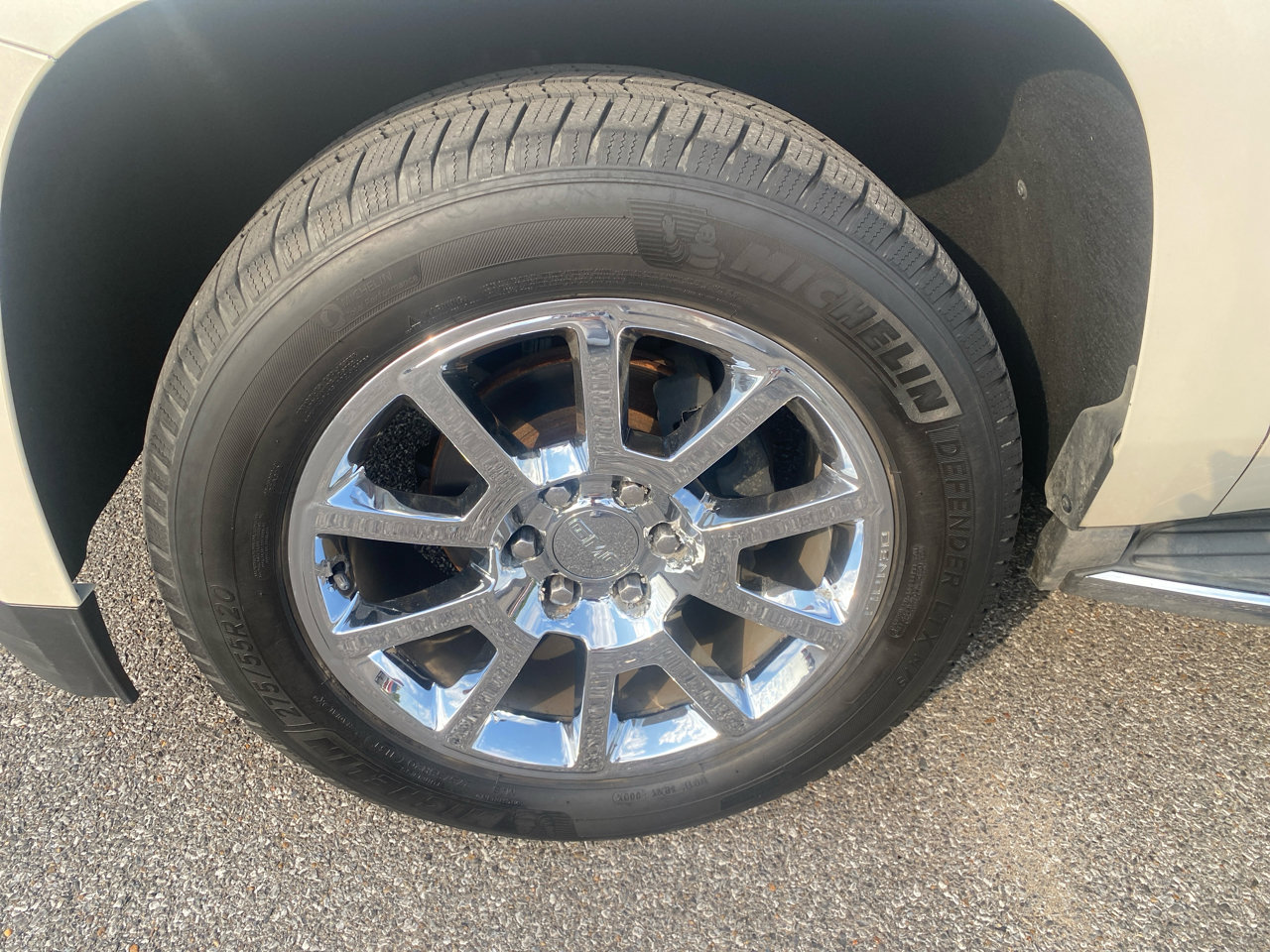 Used 2015 GMC Yukon Denali w/ Touring Package image 8