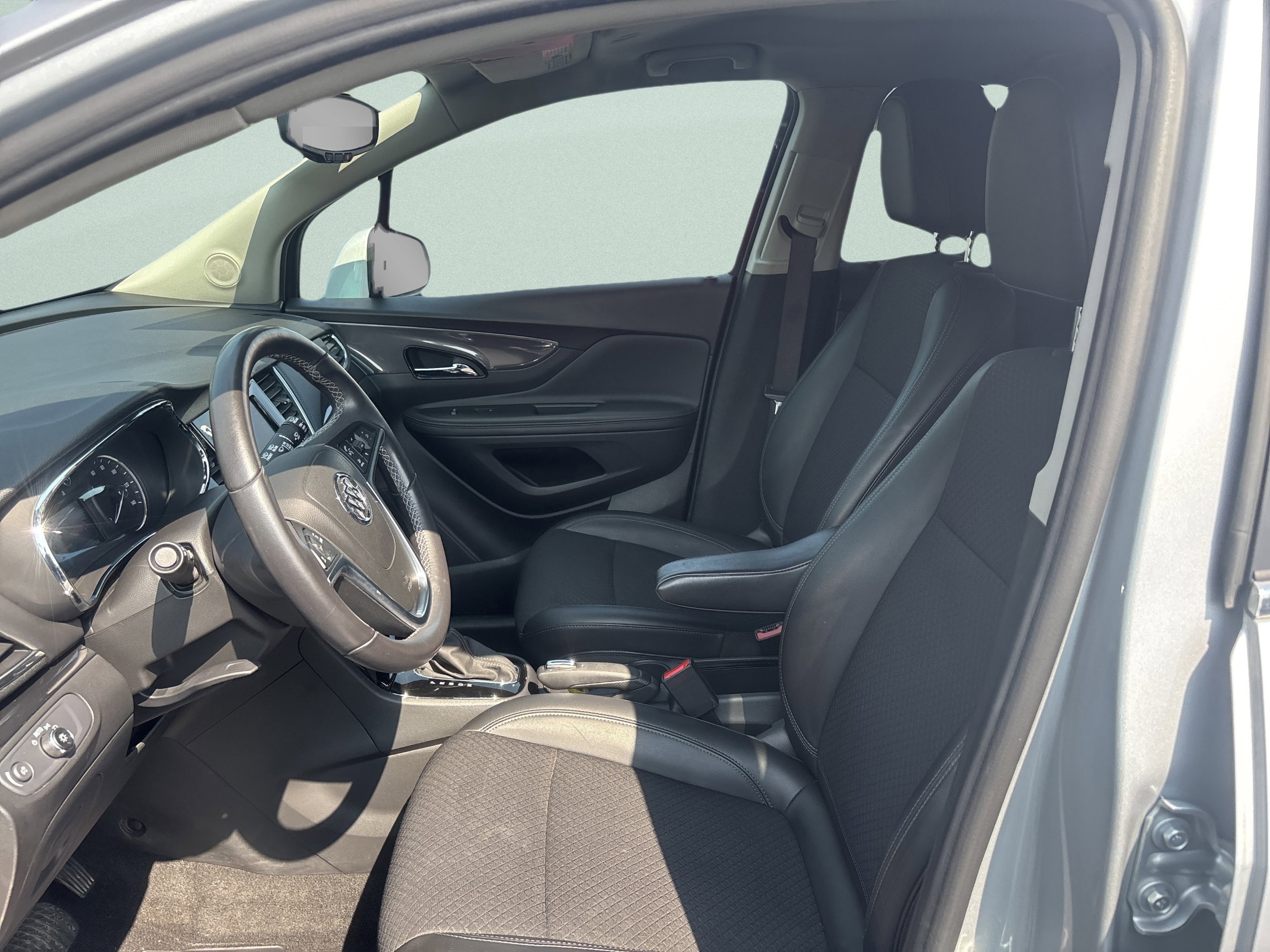 Used 2022 Buick Encore Preferred w/ Safety Package image 11