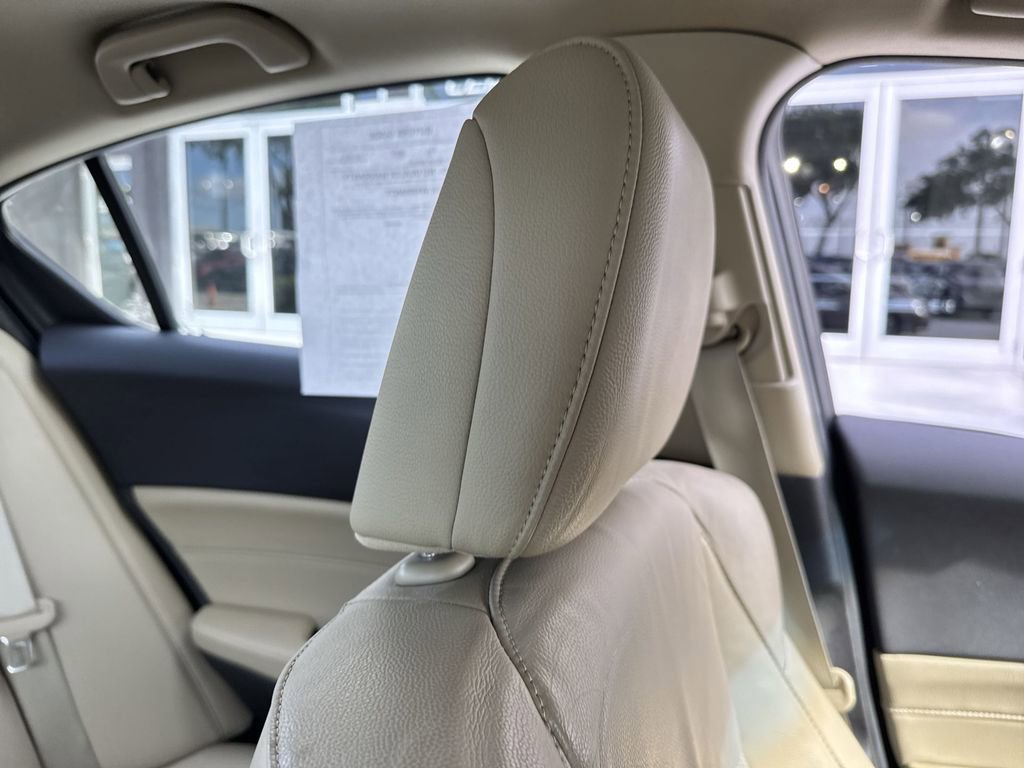 Used 2015 Acura ILX w/ Technology Package FWD image 20