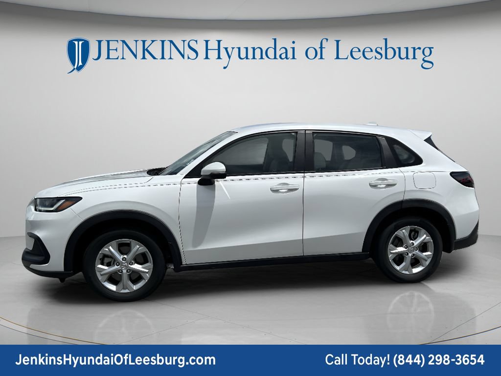 Used 2025 Honda HR-V LX image 10
