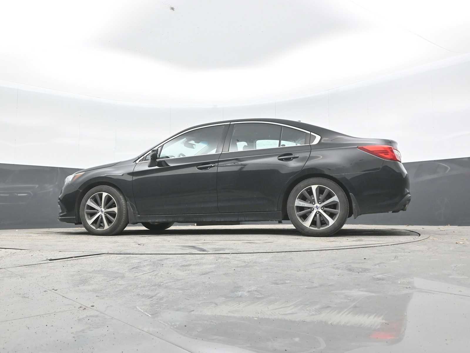 Used 2018 Subaru Legacy 2.5i Limited AWD/4WD image 24