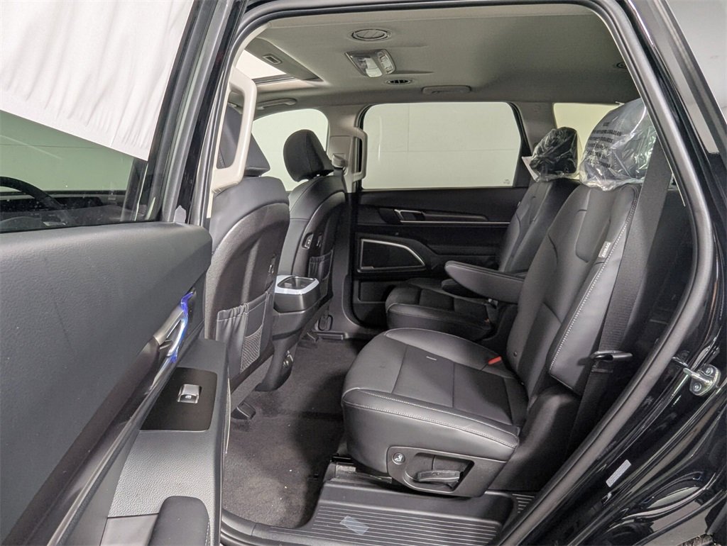 New 2025 Kia Telluride S image 23
