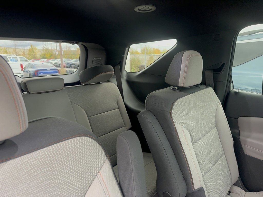 New 2026 Chevrolet Traverse LT w/ LPO, Floor Liner Package image 7