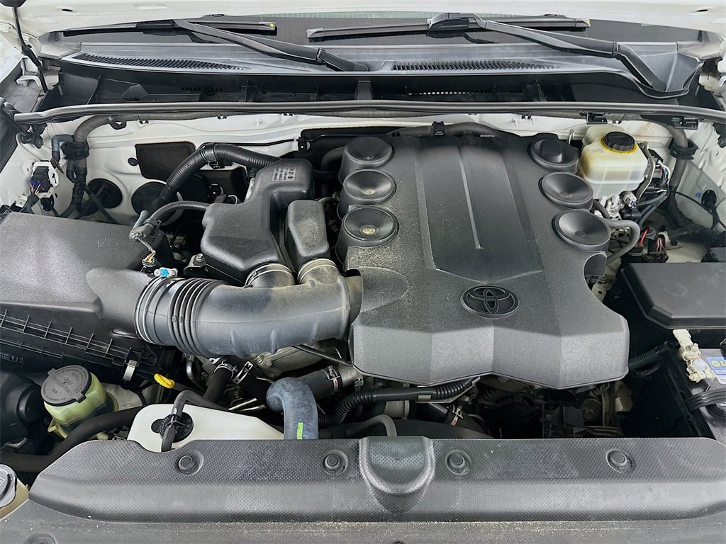 Used 2016 Toyota 4Runner SR5 Premium image 32