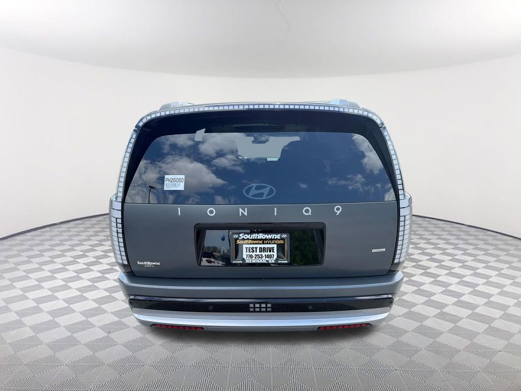 Used 2026 Hyundai Ioniq 9 Limited AWD/4WD image 6