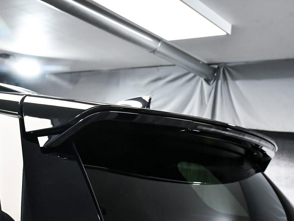 Used 2024 Land Rover Discovery Sport Dynamic SE AWD/4WD image 86
