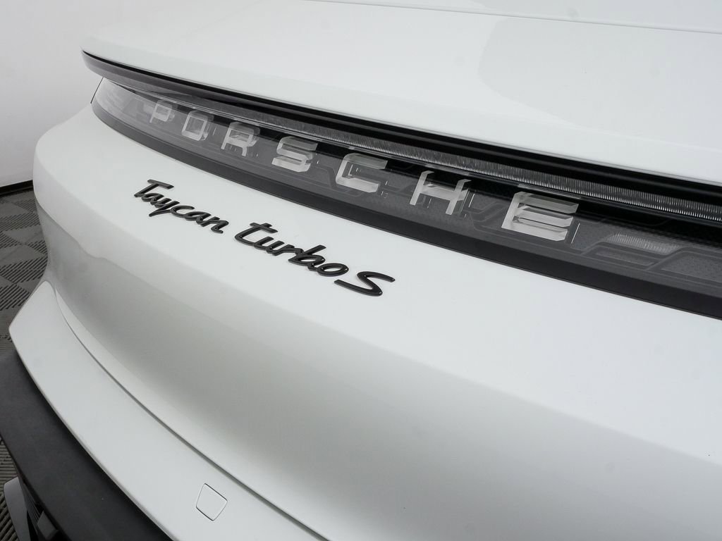 Certified 2021 Porsche Taycan Turbo S image 40