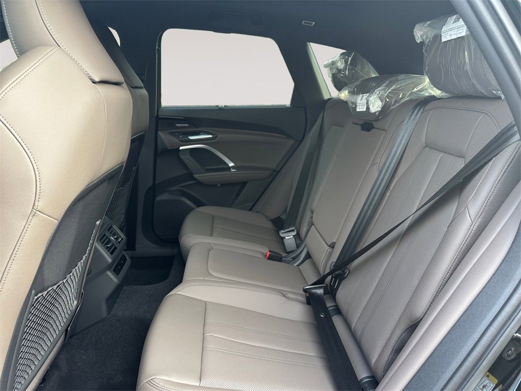 New 2025 Audi Q5 2.0T Premium Plus image 13