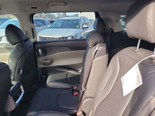New 2026 Kia Carnival EX FWD image 26