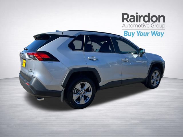 Used 2022 Toyota RAV4 XLE w/ Convenience Package AWD/4WD image 7