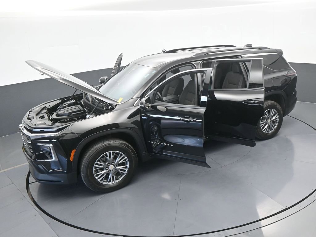 Used 2026 Chevrolet Traverse LT FWD image 69