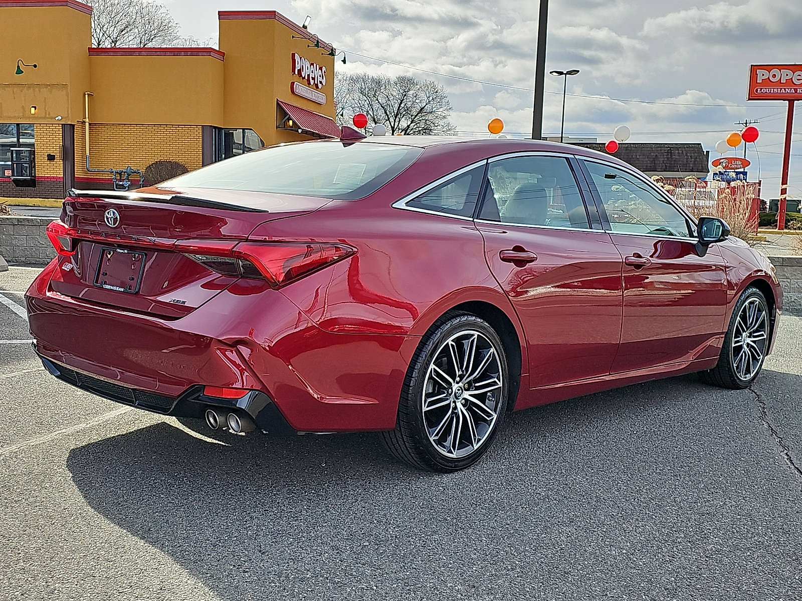 Used 2019 Toyota Avalon XSE w/ All Weather Liner Package image 6