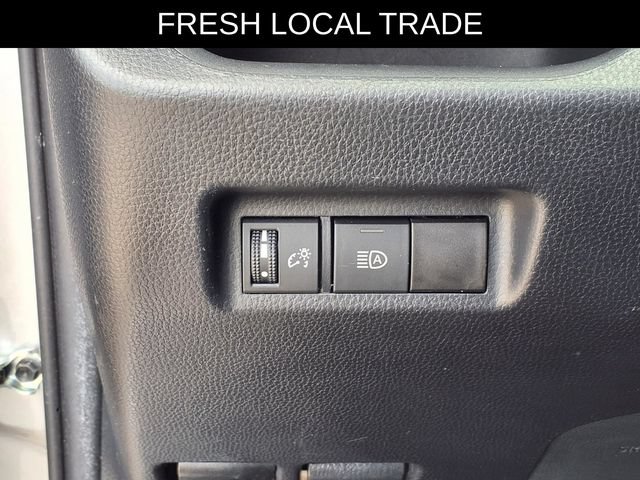 Used 2021 Toyota RAV4 LE FWD image 21
