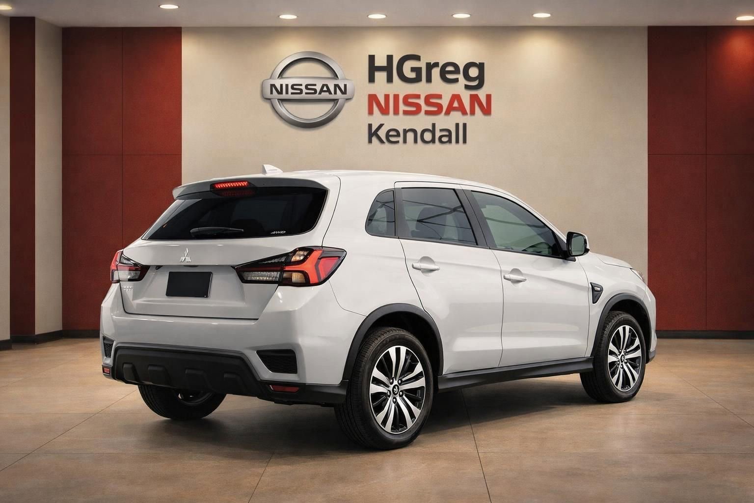 Used 2026 Mitsubishi Outlander Sport ES image 4