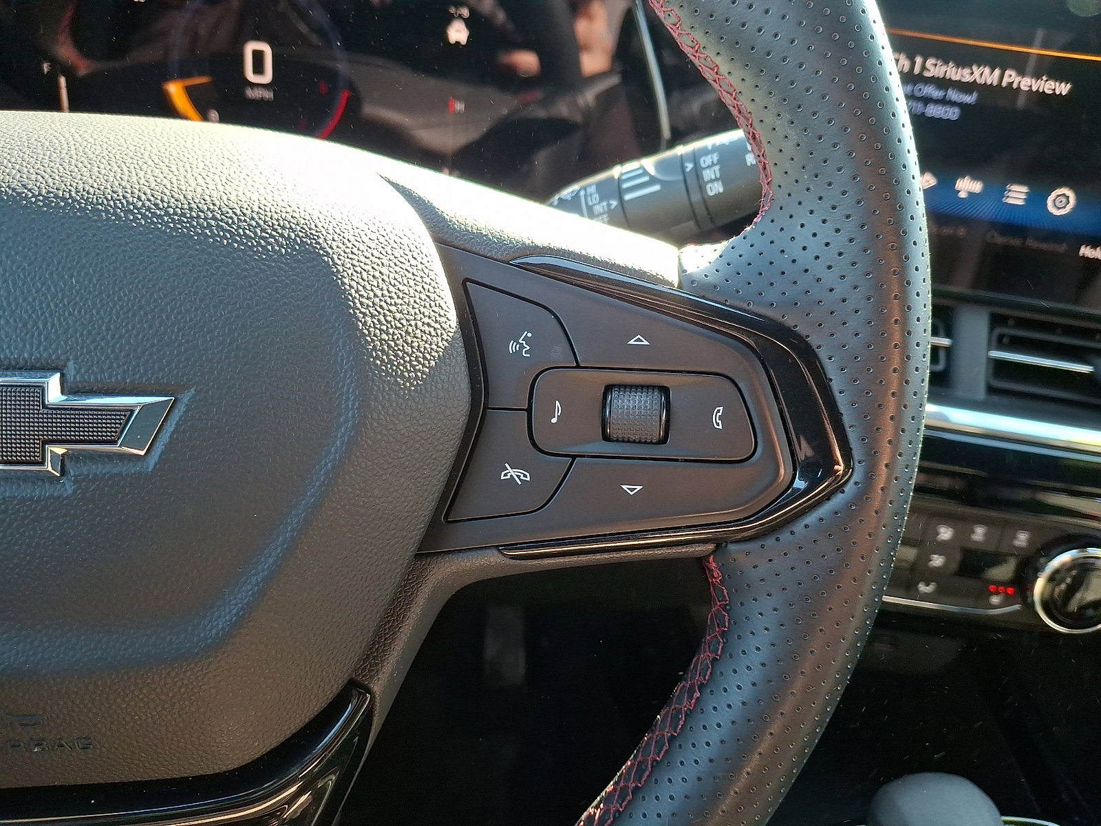 Certified 2024 Chevrolet Trax RS w/ Driver Confidence Package image 21