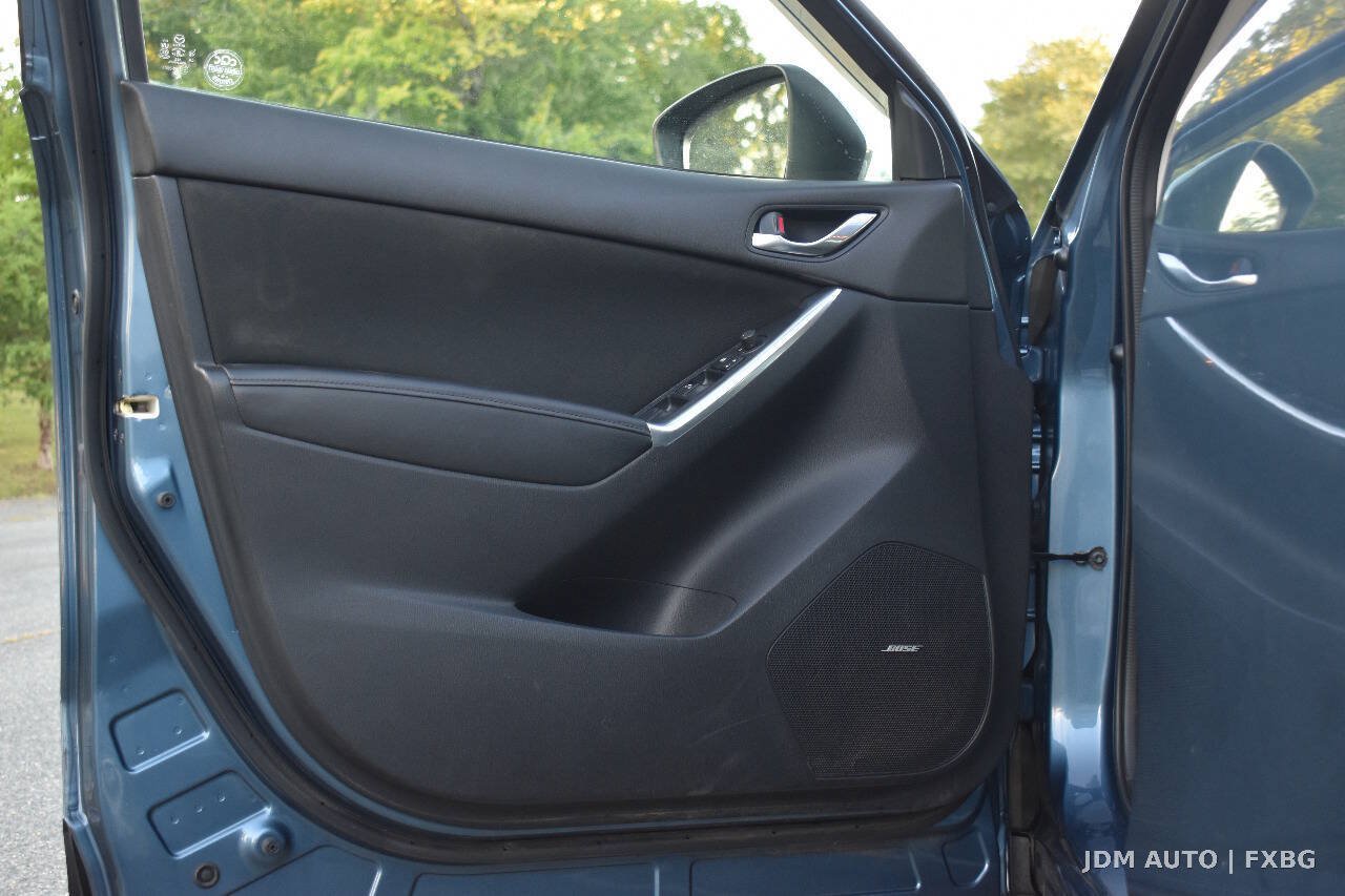 Used 2015 MAZDA CX-5 Touring w/ Bose/Moonroof Package FWD image 8
