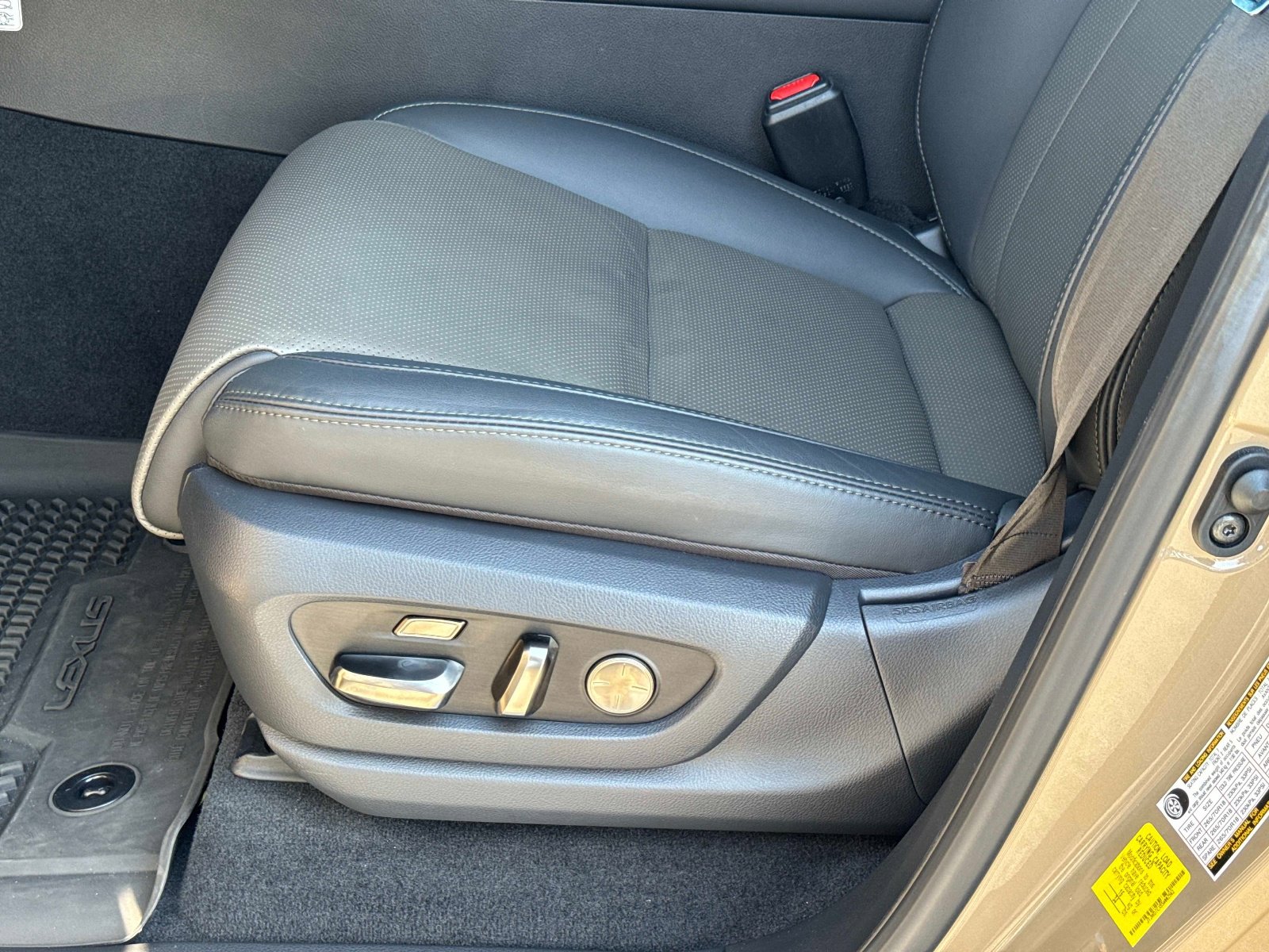 Certified 2025 Lexus LX 700h Overtrail image 21