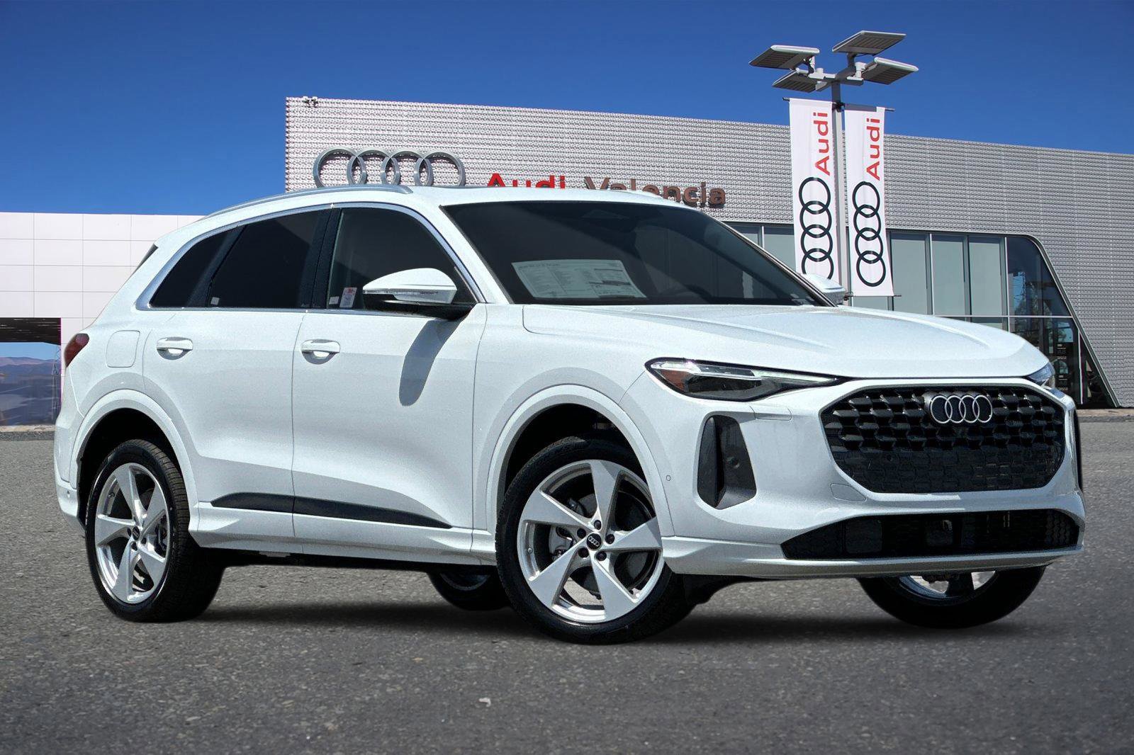 New 2025 Audi Q5 Premium Plus image 2