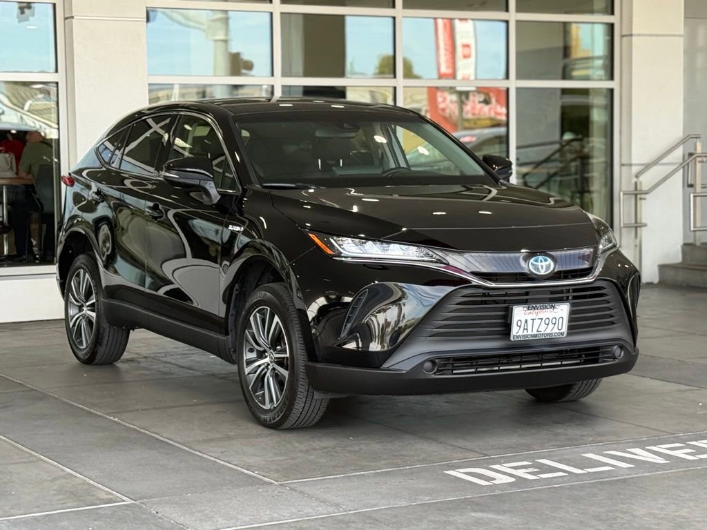 Certified 2021 Toyota Venza LE AWD/4WD image 6