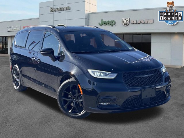 Used 2025 Chrysler Pacifica Limited
