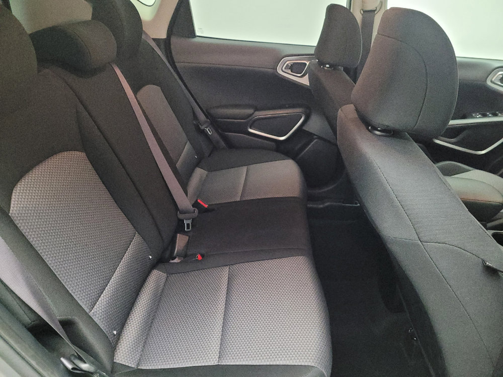 Used 2023 Kia Soul LX w/ Option Group 015 image 19