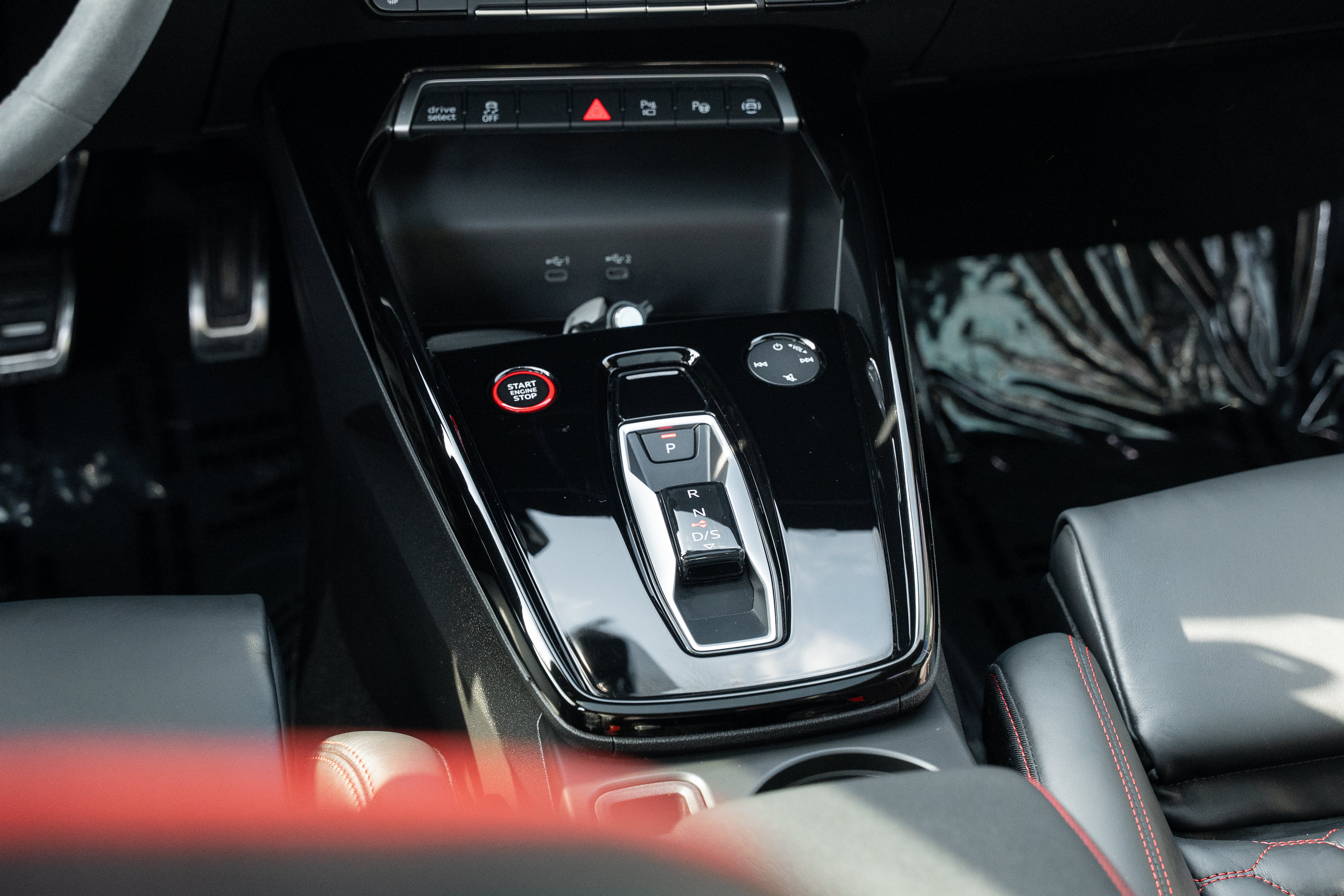 Certified 2025 Audi RS 3 AWD/4WD image 15
