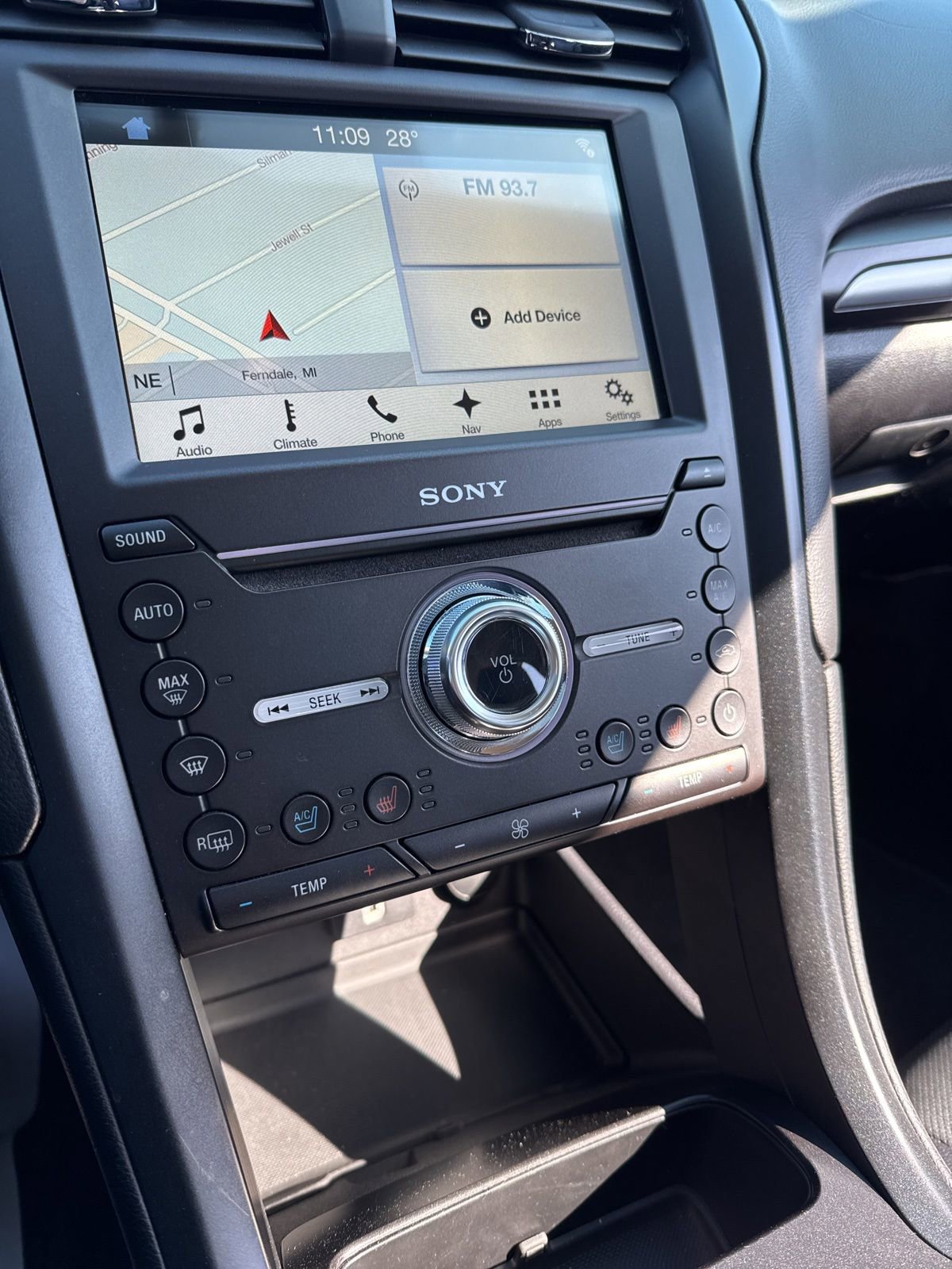 Used 2017 Ford Fusion Titanium image 31